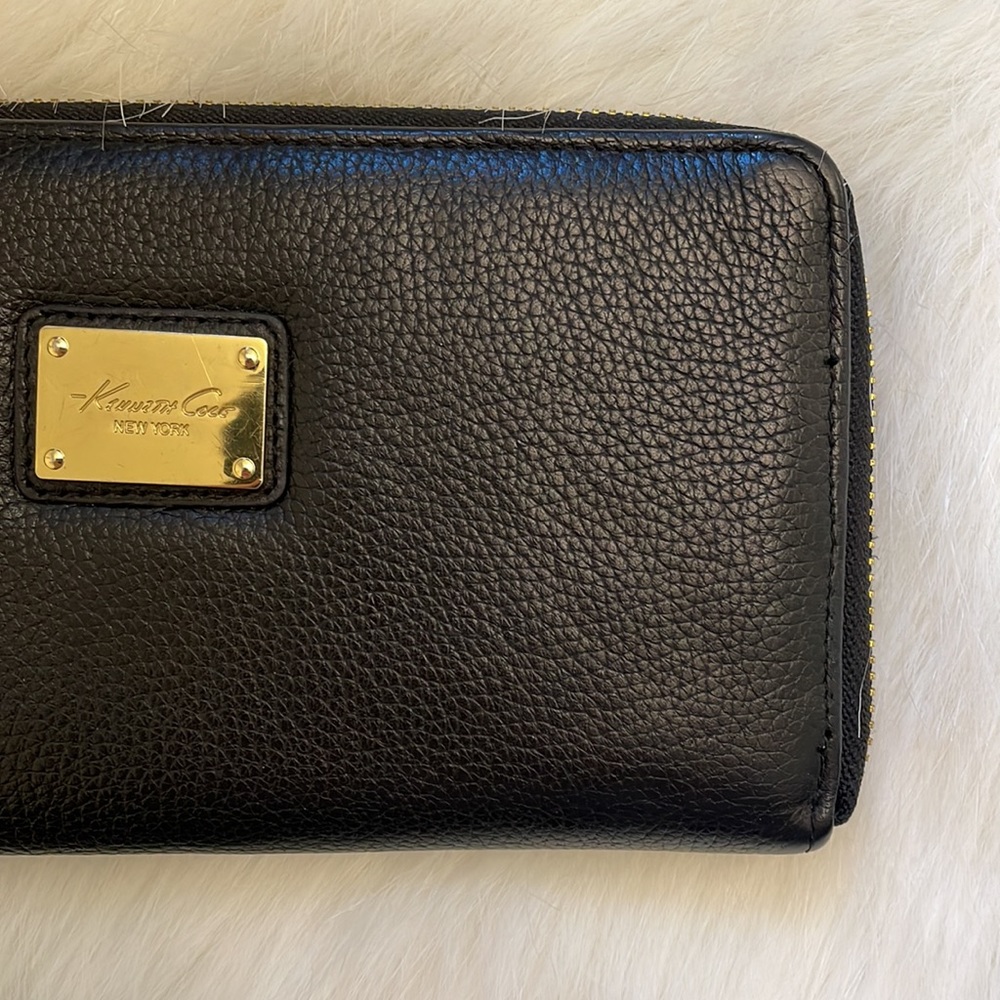 kenneth cole leather wristlet - Picture 2 of 5